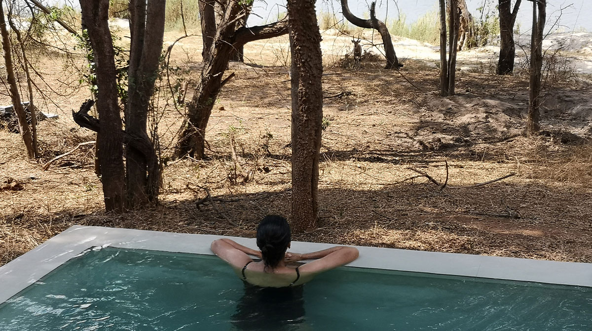 Matetsi Victoria Falls - Swimming in the pool